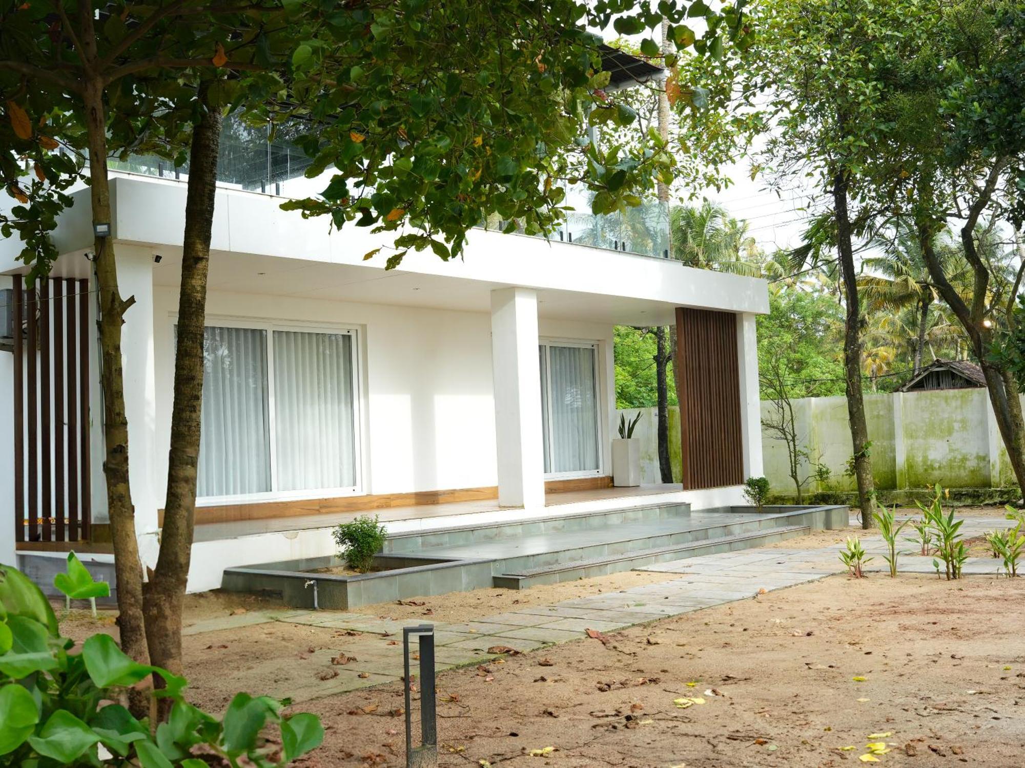 Villa Ocean Whisper- Psst! Hidden Gem à Karuvapadna Extérieur photo
